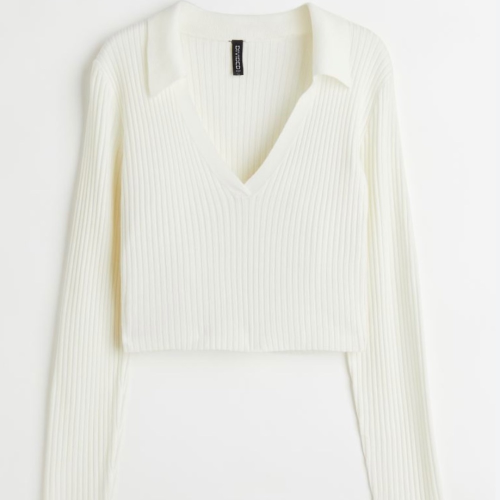 H&M Collared Rib Knit V neck top, NWT, Ivory, M